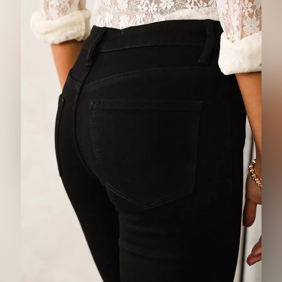 Hudson Mid-Rise Flare
Stretch Jean
BRIDGE BY GLY - Picture 3 of 11